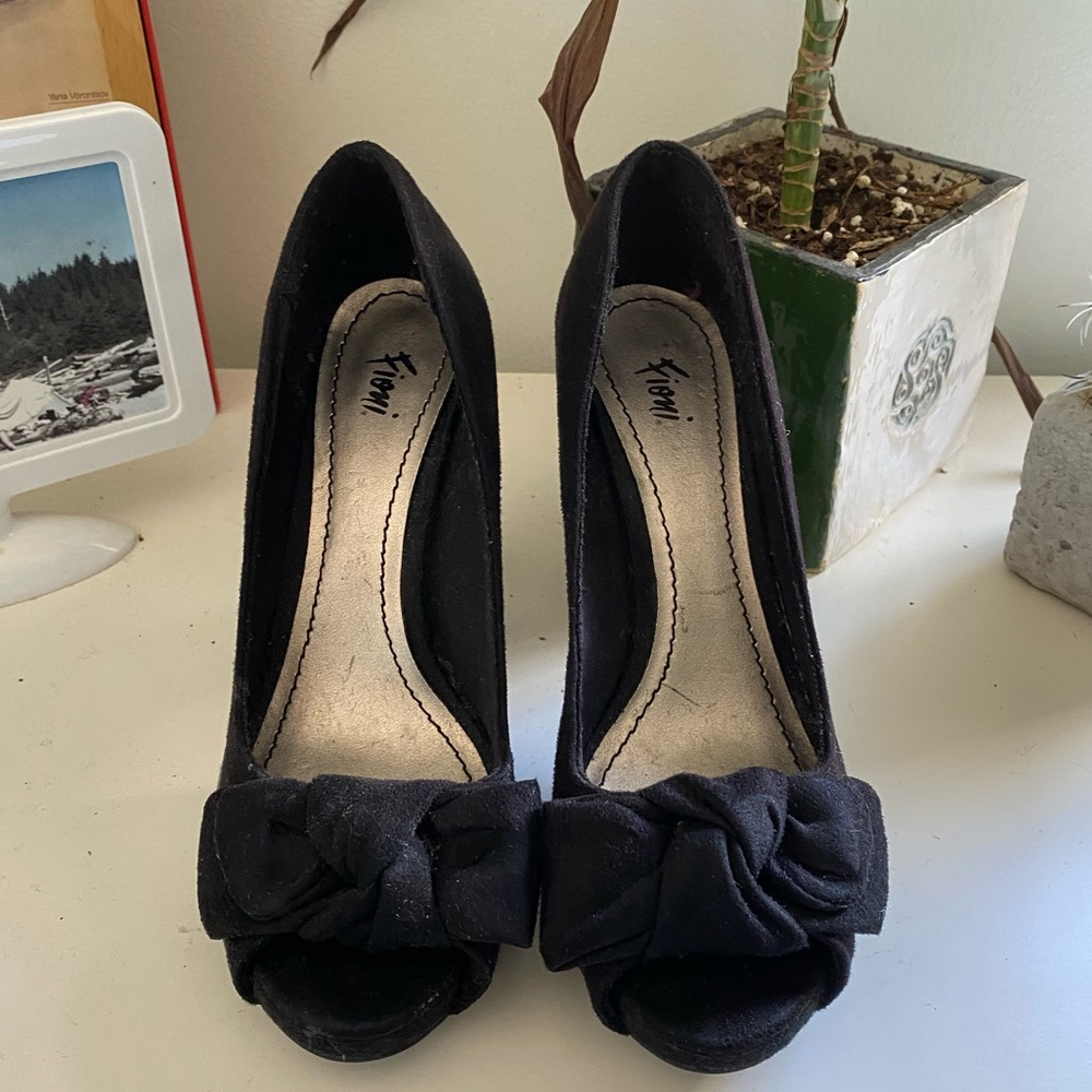 Black heels